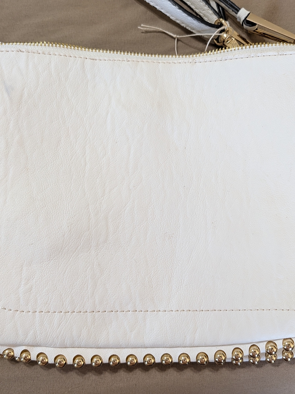 Jessica Simpson White Leather Crossbody Bag with Gold Studs - Picture 5 of 9